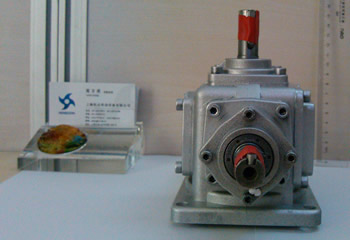 T2-1-1-U轉向箱,雙脖子輸入,單軸向上輸出