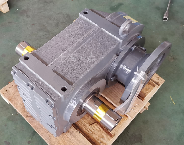 F77減速機 輸入配圓法蘭端蓋 輸出雙軸A+B 實物圖 - 上海恒點